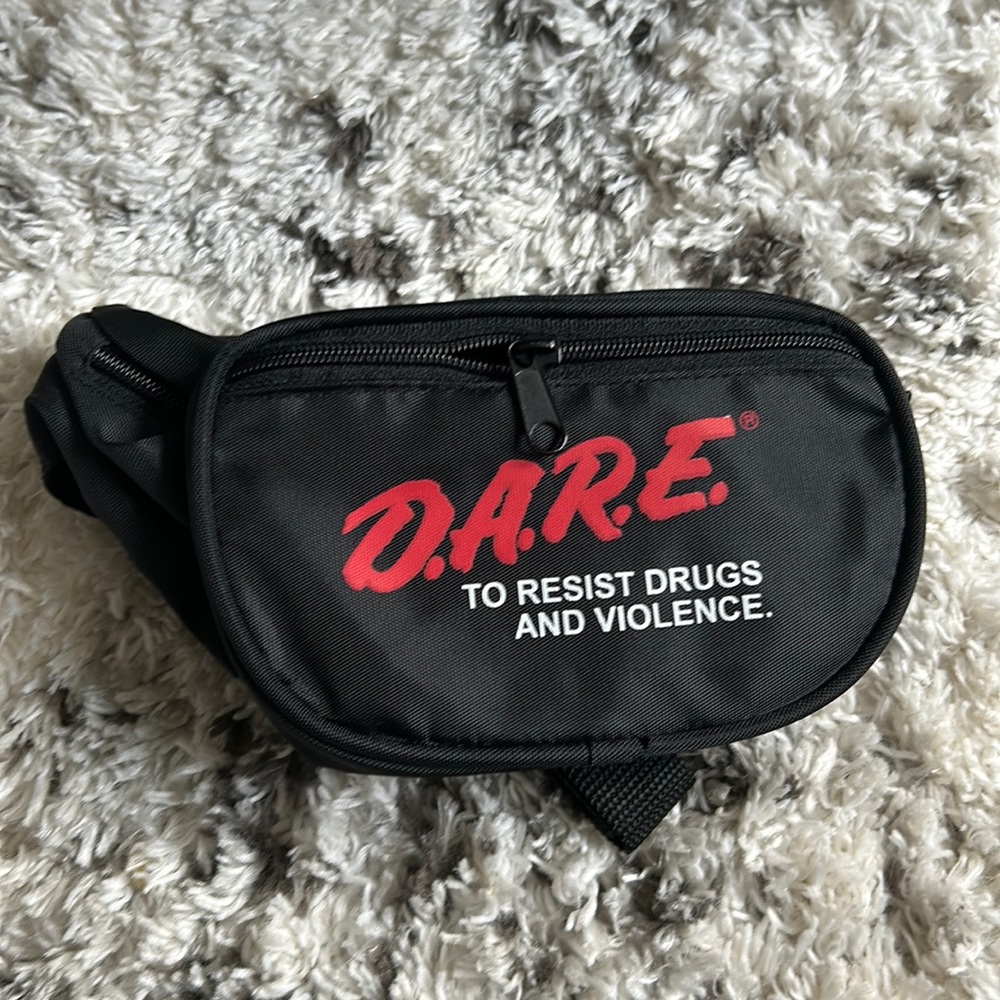 NEW DARE FANNYPACK